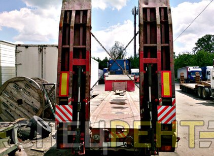 Заказать трал FREIGHTLINER 40 тонн FREIGHTLINER