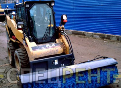 Аренда CATERPILLAR с угловой щеткой BA18 Угловая щетка CAT