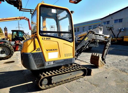 Услуги мини
экскаватора VOLVO EC20B Аренда VOLVO EC20B