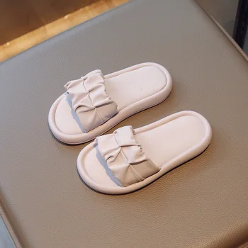 Детские плиссированные Мягкие нескользящие однотонные тапочки для девочек, дышащие простые Корейские детские модные туфли принцессы, новинка 2023 года