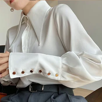 Белая рубашка, женский ацетатный атласный топ с длинным рукавом, весна и осень 2023, новый модный дизайн, рубашка с заостренным вырезом, с чувством стиля.