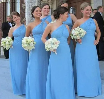 Дешевое небесно-голубое шифоновое платье подружки невесты на одно плечо в стиле Гарден Кантри Для официальной свадьбы, платье подружки невесты для гостей, плюс размер